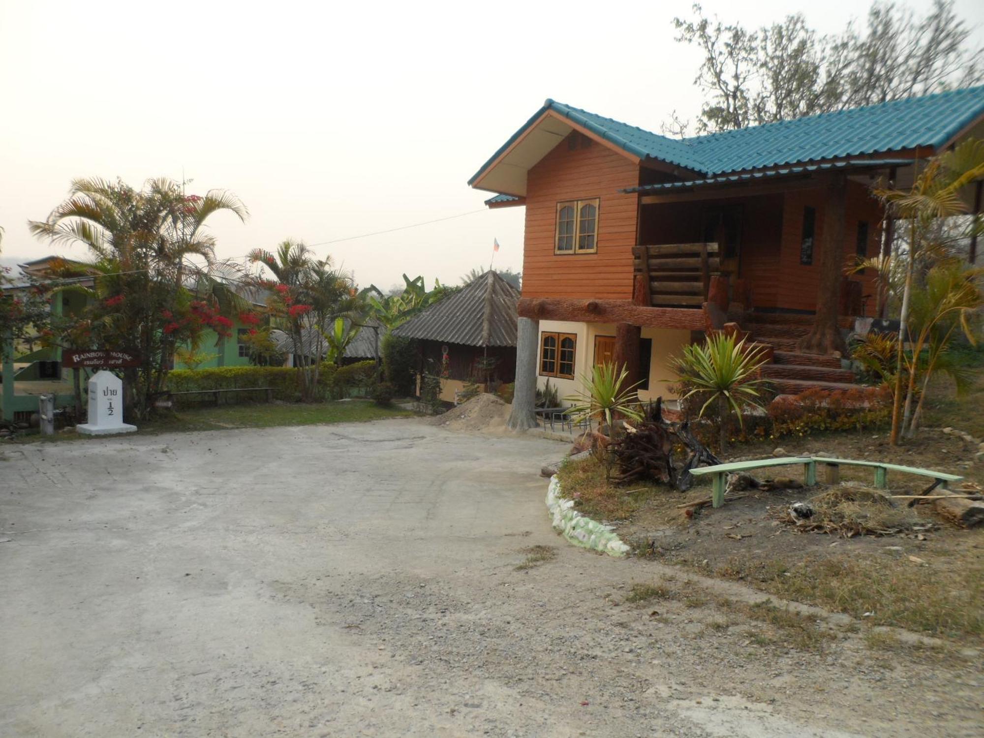 Rainbow House Pai Hotel Eksteriør billede